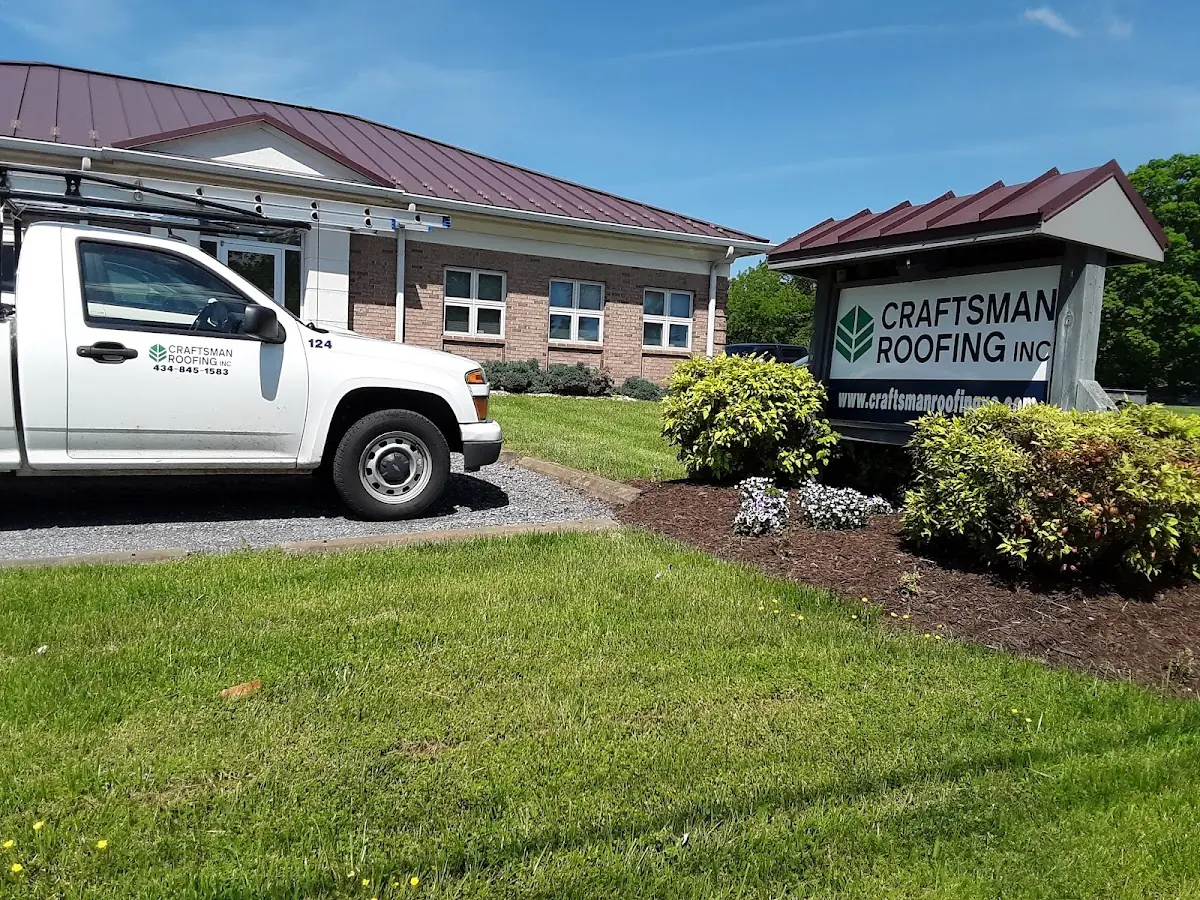 Quality Ice Dam Removal by experienced craftsmen in Lake Hunter Terrace